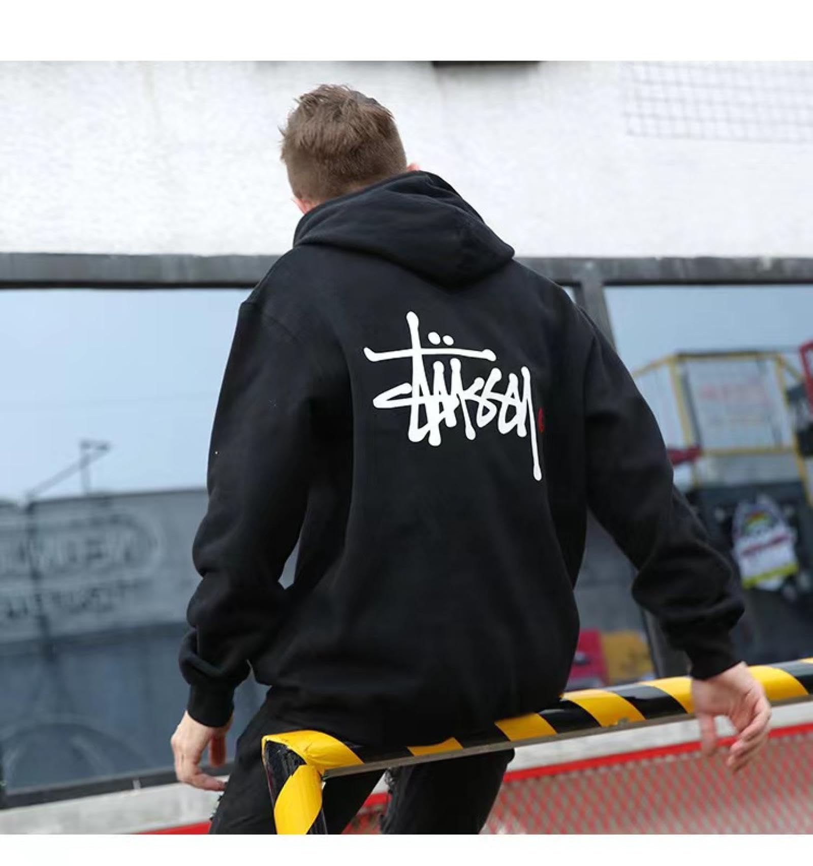 STUSSY ステューシー パーカー Mサイズ ブラック ロゴプリント メンズ
