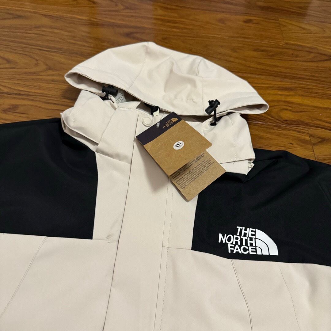 THE NORTH FACE フード付きジャケット　LL THE NORTH FACE_Reign On 防水フード付ジャケット Mountain Light Jacket