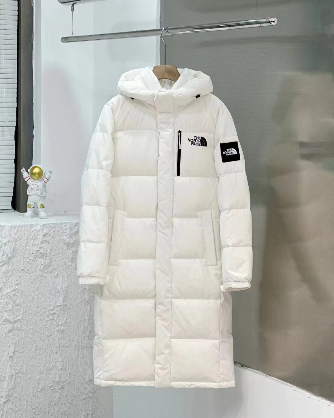 ザ・ノース・フェイス(ザノースフェイス) DOWN JACKET ダウン