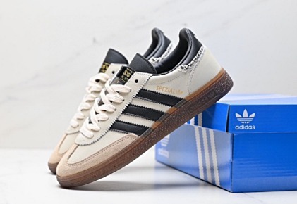 アディダス Handball Spezial IE3698