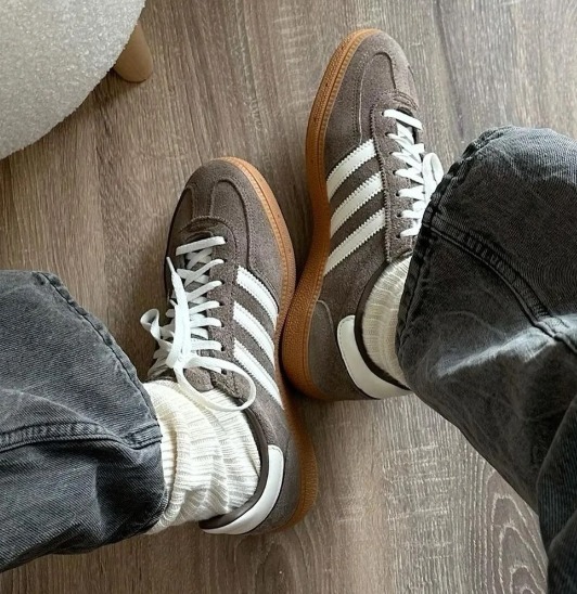 アディダスHANDBALL SPEZIAL IF6490