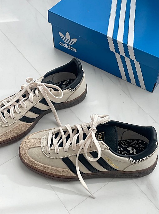 [アディダス] Handball Spezial IE3698 男女共用 