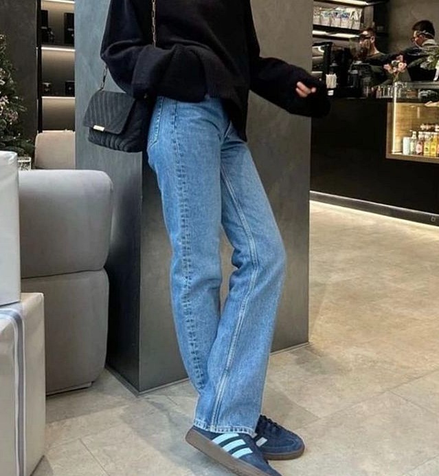 アディダス Handball Spezial BD7633