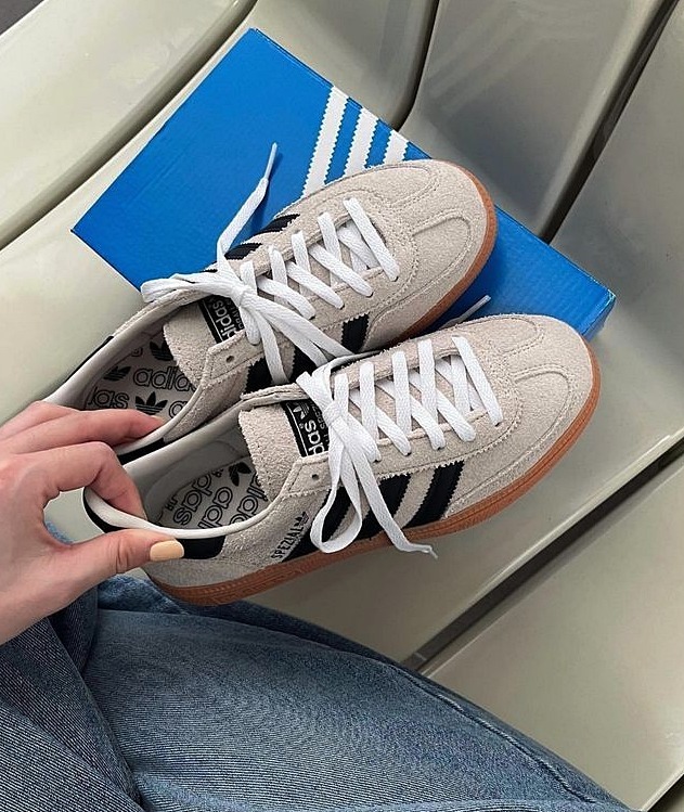 アディダス SPEZIAL HANDBALL IF6562