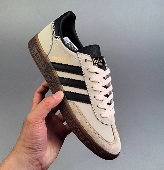 [アディダス] Handball Spezial IE3698 男女共用 
