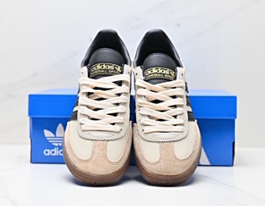 アディダス Handball Spezial IE3698