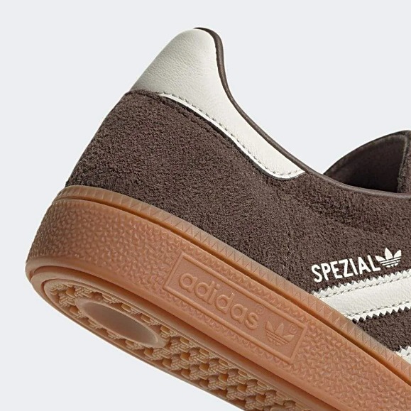 アディダスHANDBALL SPEZIAL IF6490