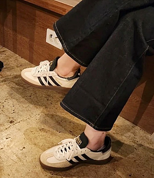アディダス Handball Spezial IE3698