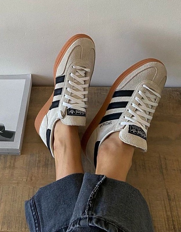 アディダス SPEZIAL HANDBALL IF6562