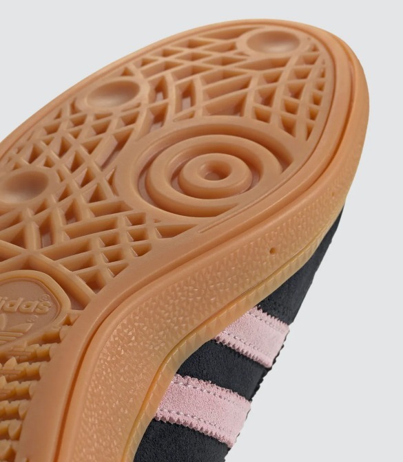 アディダスHANDBALL SPEZIAL IE5897