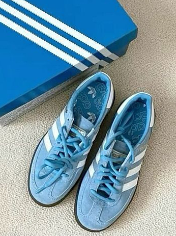 アディダス originals HANDBALL SPEZIAL BD7632