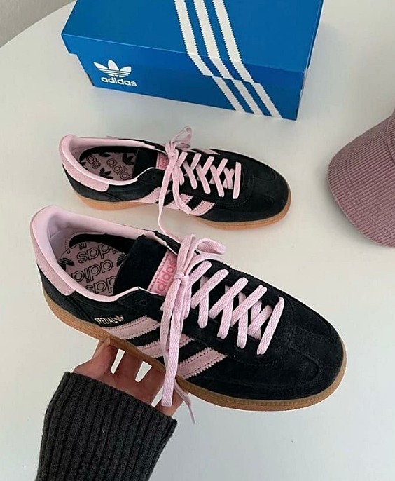 アディダスHANDBALL SPEZIAL IE5897